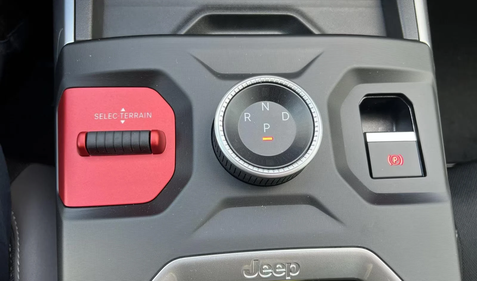 Jeep Compass ELEKTRO/213HP/FIRST-EDITION/COMFORT/HPUMP/CAM/301q, снимка 11 - Автомобили и джипове - 54541940
