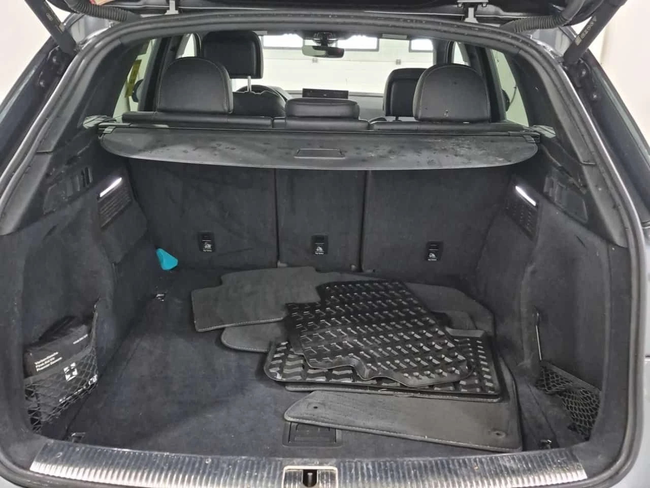 Audi SQ5 3.0TFSI * TECHNIK * CARFAX * Без инциденти * , снимка 16 - Автомобили и джипове - 54546780