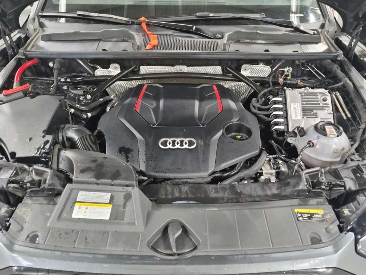 Audi SQ5 3.0TFSI * TECHNIK * CARFAX * Без инциденти * , снимка 14 - Автомобили и джипове - 54546780