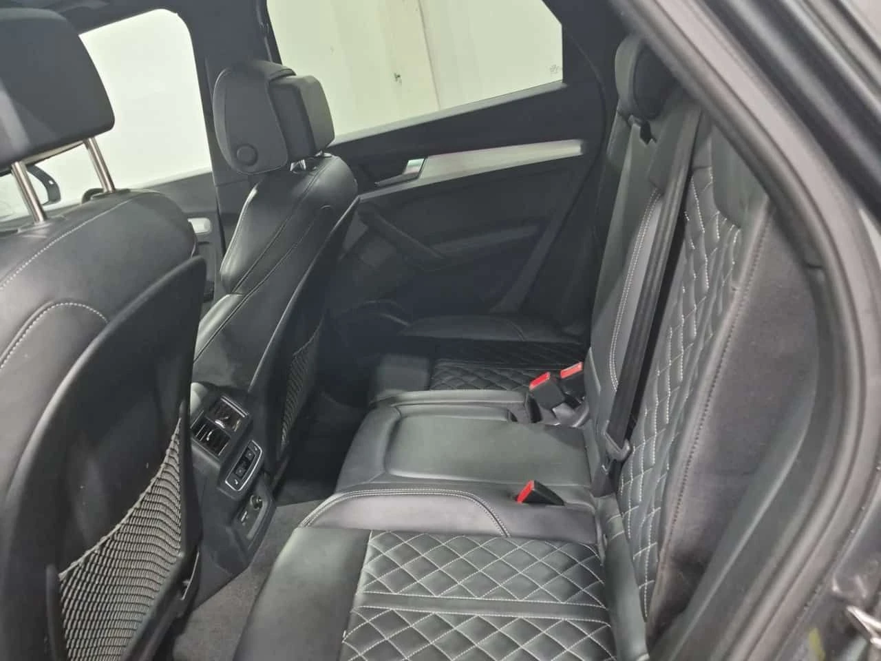 Audi SQ5 3.0TFSI * TECHNIK * CARFAX * Без инциденти * , снимка 10 - Автомобили и джипове - 54546780
