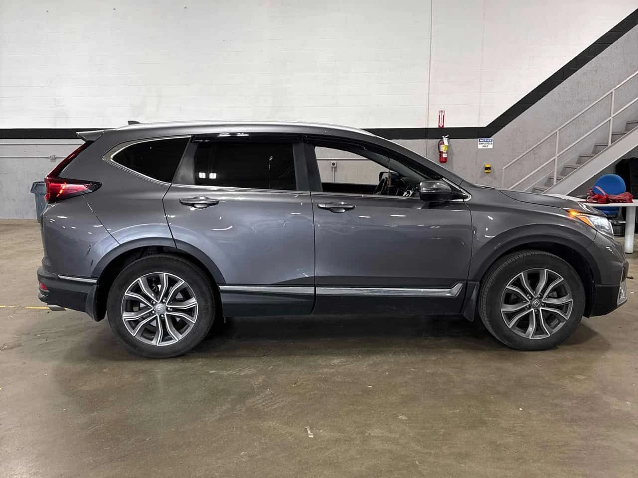 Honda Cr-v * AWD * ШИБИДАХ * CARFAX * БЕЗ ПЪРВОНАЧАЛНА ВНОСКА, снимка 3 - Автомобили и джипове - 54569282