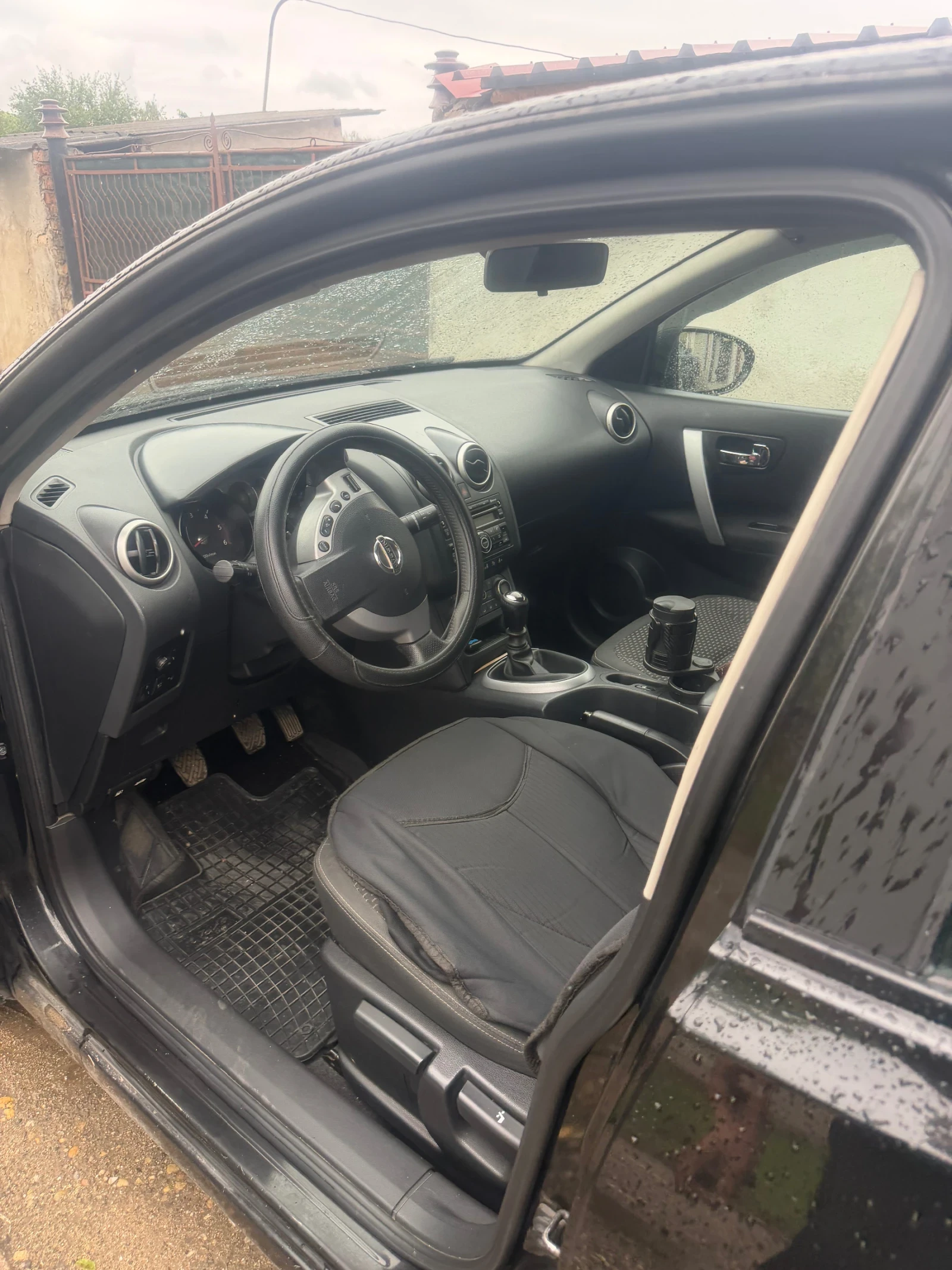 Nissan Qashqai 1.5dci, снимка 6 - Автомобили и джипове - 54579686
