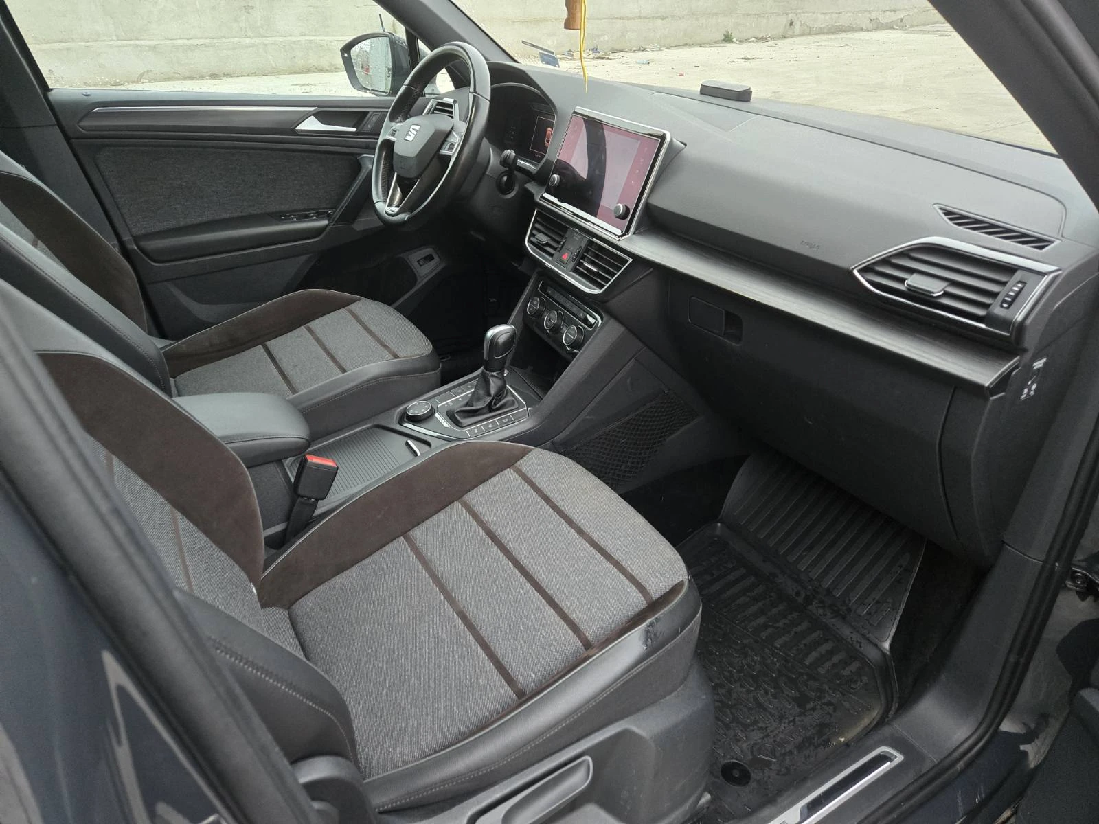 Seat Tarraco 2.0 TDi 150 4x4, снимка 8 - Автомобили и джипове - 54800203