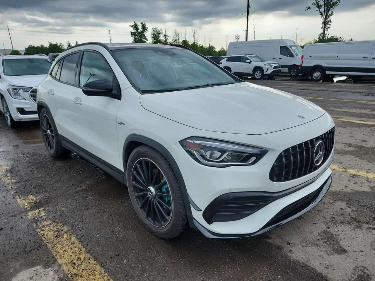 Mercedes-Benz GLA * AMG 35 * CARFAX * БЕЗ ИНЦИДЕНТИ * , снимка 2 - Автомобили и джипове - 54969206