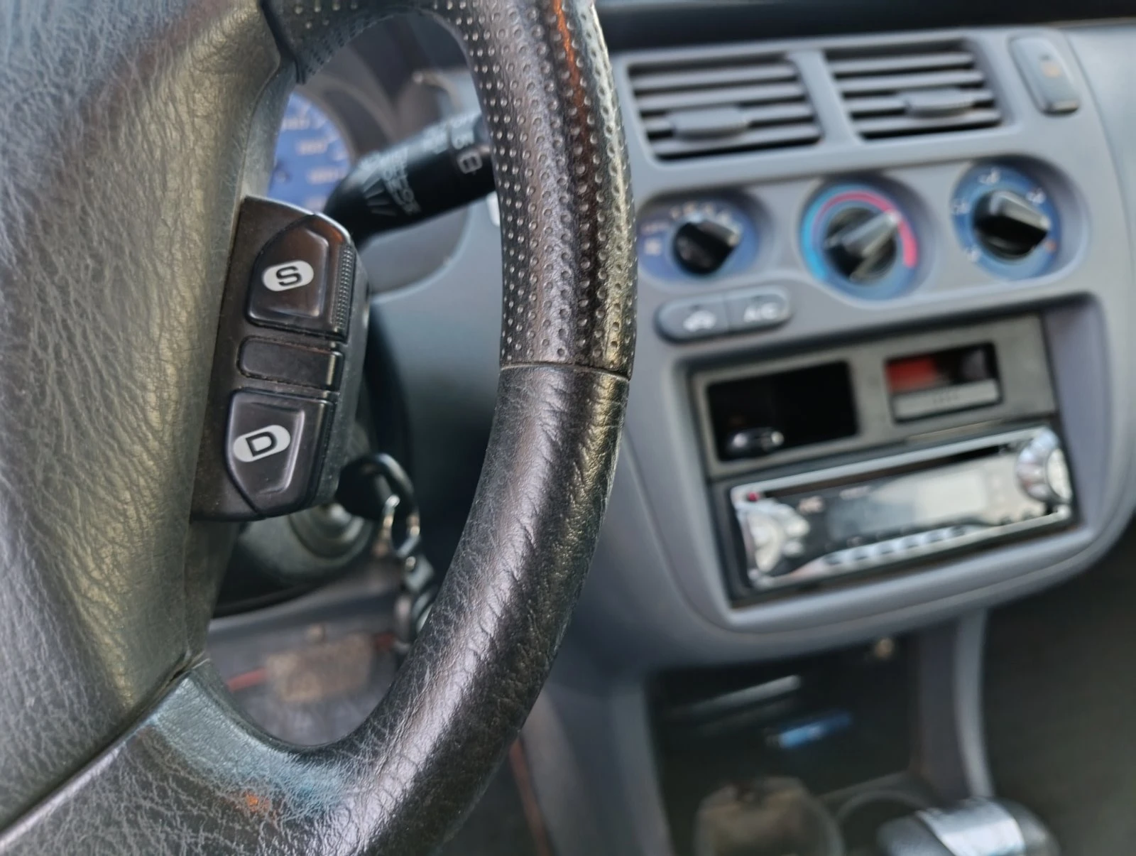 Honda Hr-v, снимка 7 - Автомобили и джипове - 56635498