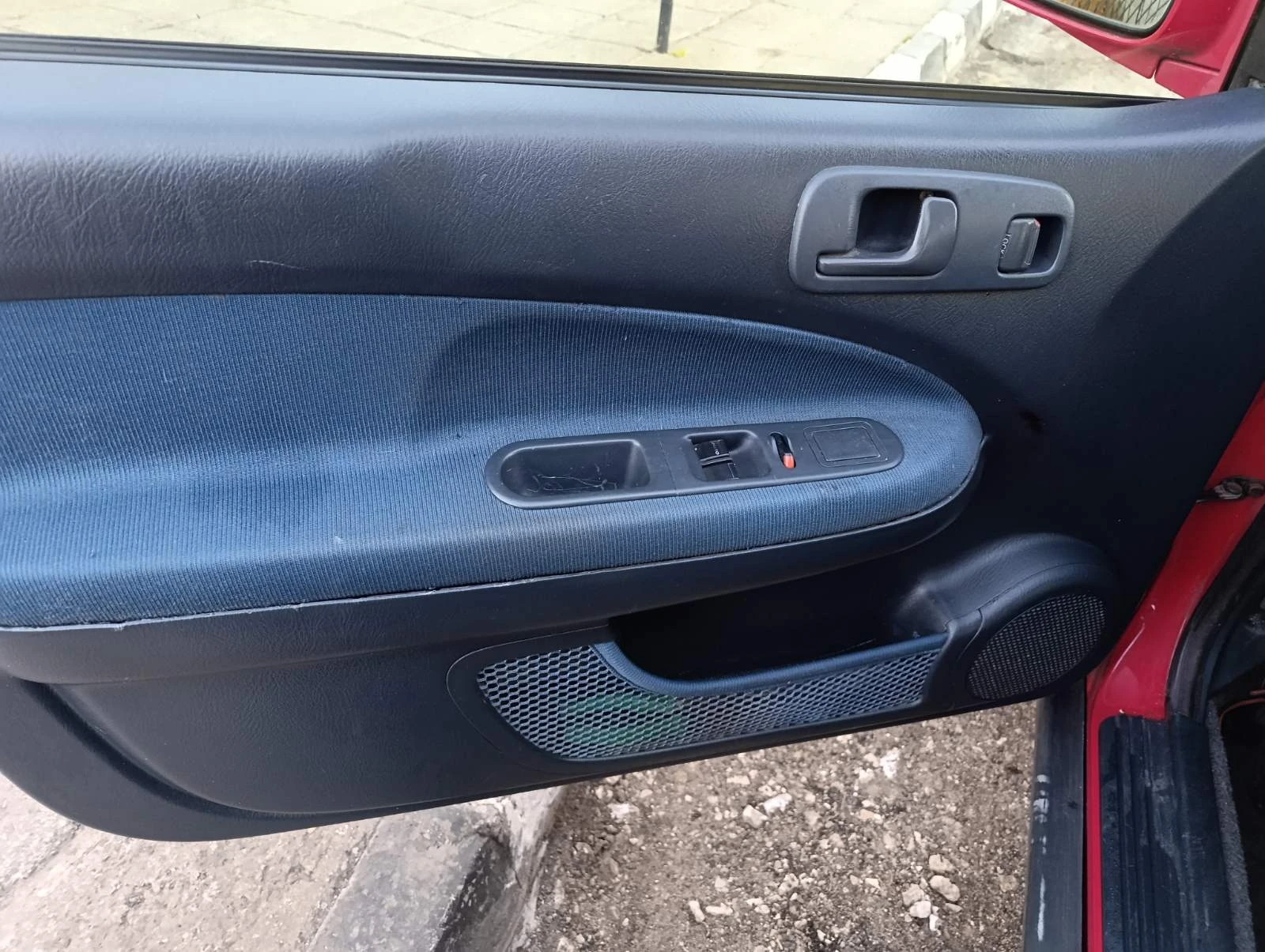 Honda Hr-v, снимка 10 - Автомобили и джипове - 56635498
