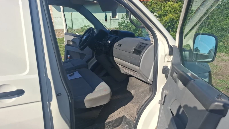 VW T5, снимка 4 - Бусове и автобуси - 52389738