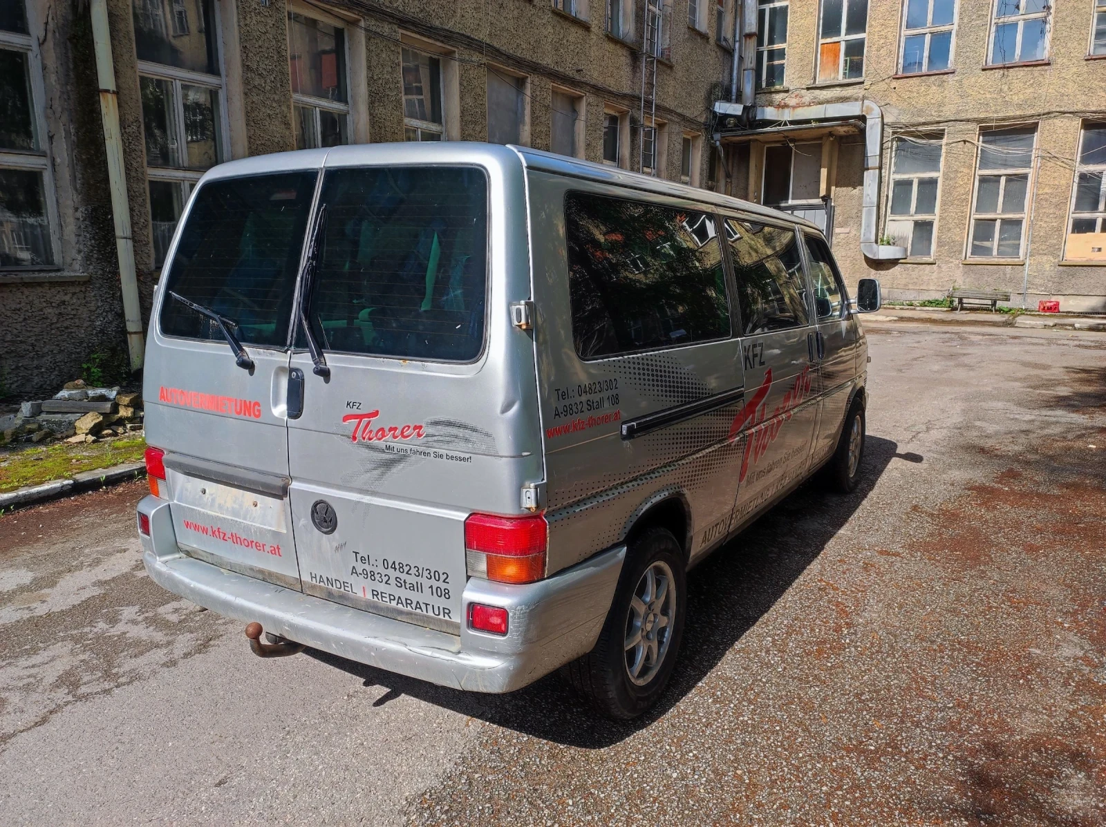 VW Caravelle 2.5 TDI syncro, снимка 3 - Бусове и автобуси - 54383596