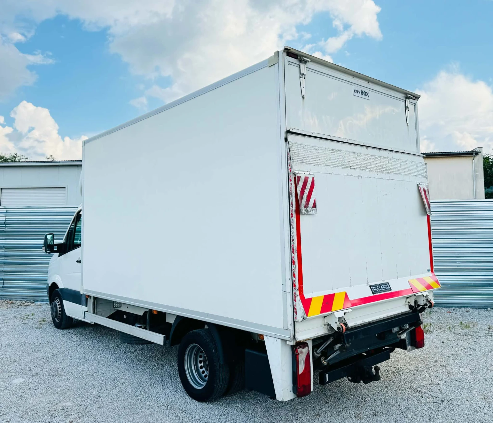 VW Crafter 2.5 ТДИ ЕВРО 5 ФУРГОН 4.3М, снимка 3 - Бусове и автобуси - 55151335