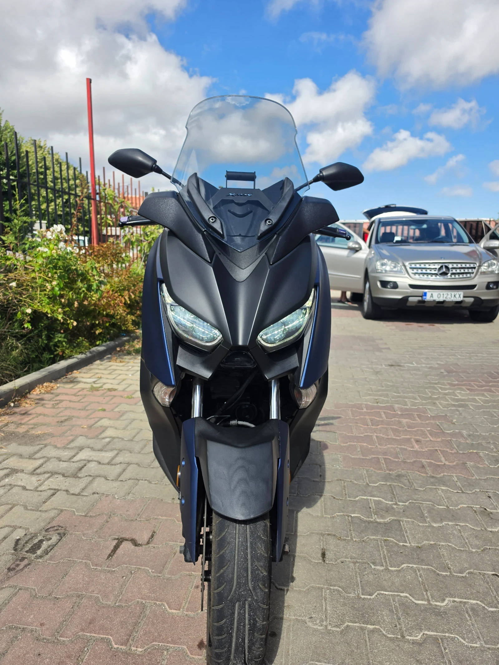 Yamaha X-max 400