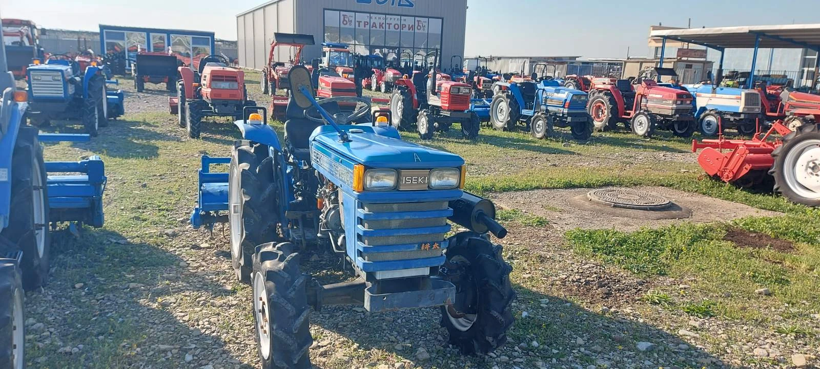 Трактор Kubota Техно груп М - изображение 9