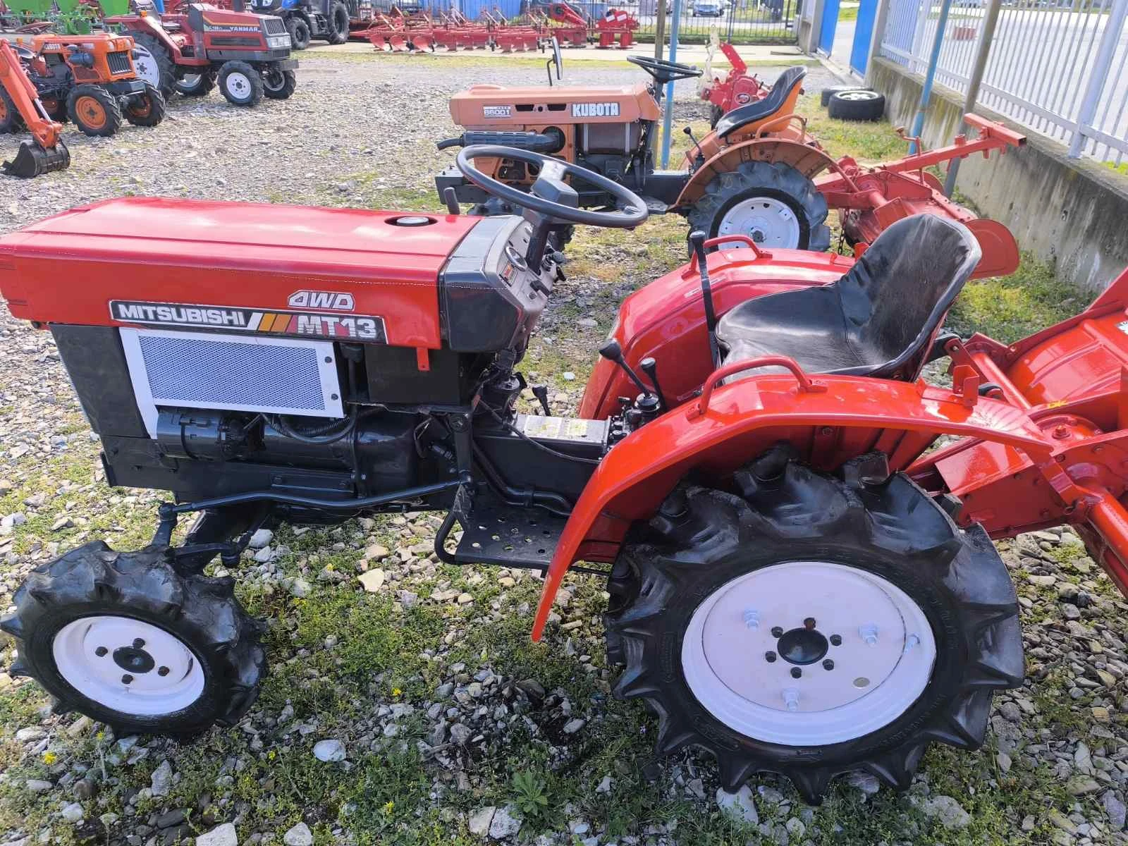 Трактор Mitsubishi Саки агро Сливен, снимка 3 - Селскостопанска техника - 54074306