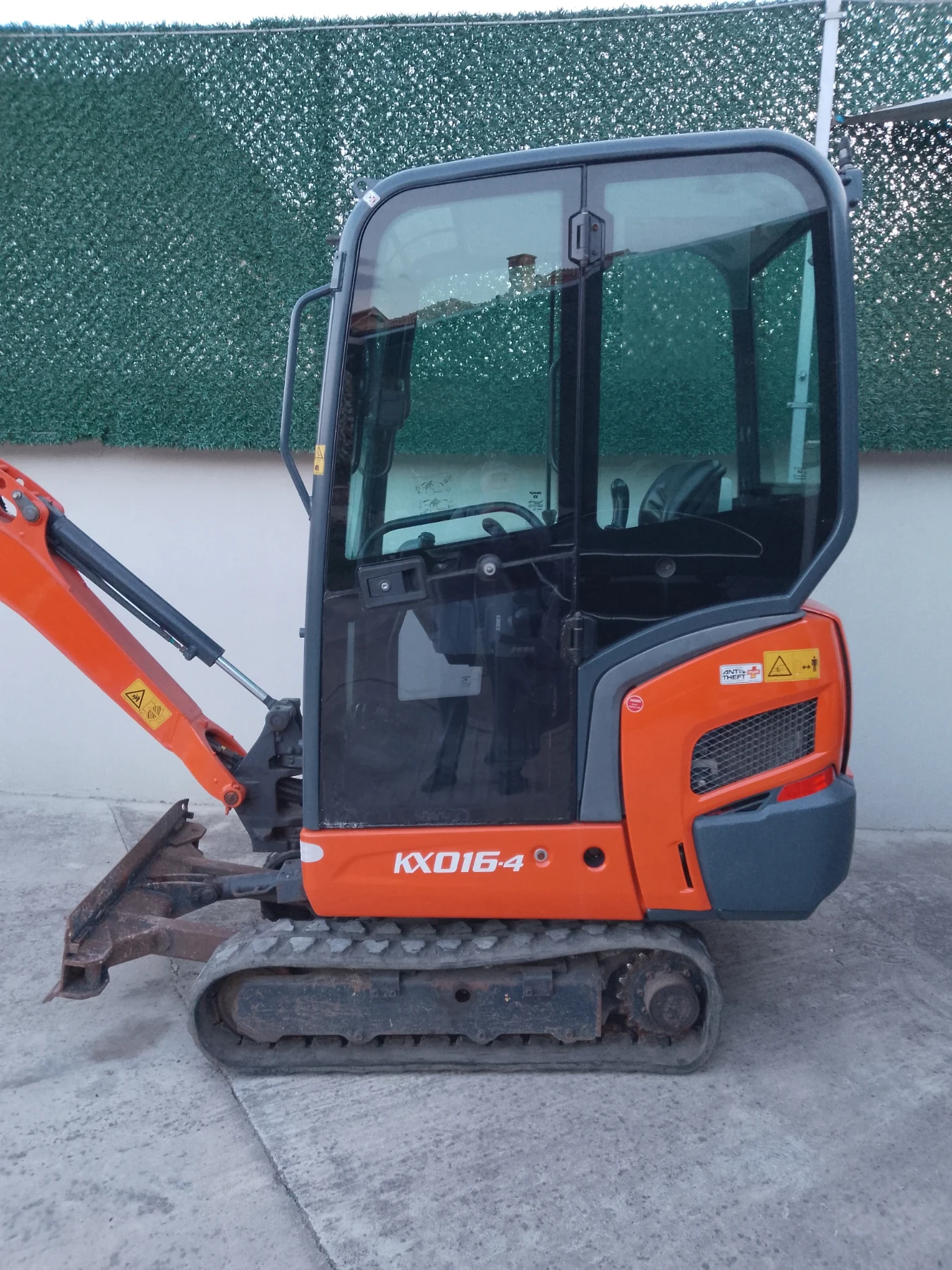 Багер Kubota KX016-4