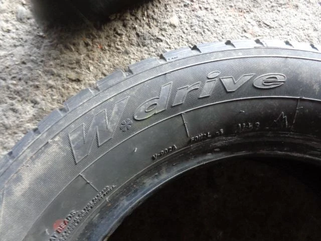 Гуми Зимни 215/60R16, снимка 8 - Гуми и джанти - 25825086