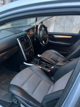 Mercedes-Benz B 200, снимка 4