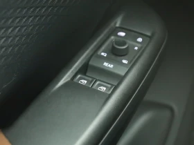 Cupra Born E-BOOST/231HP/CAM/NAVI/LED/AMBI/CARPLAY/KLESS/614v | Mobile.bg    13