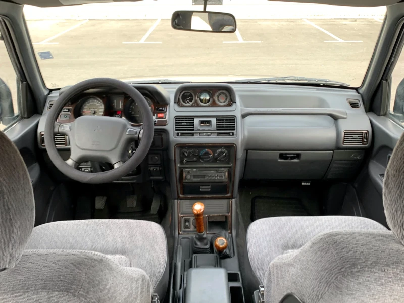 Mitsubishi Pajero 2.5TDI Климатик SuperSelect R/D Lock, снимка 12 - Автомобили и джипове - 34702957