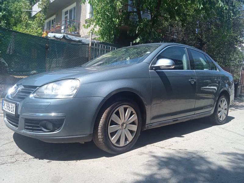 VW Jetta, снимка 12 - Автомобили и джипове - 47108589