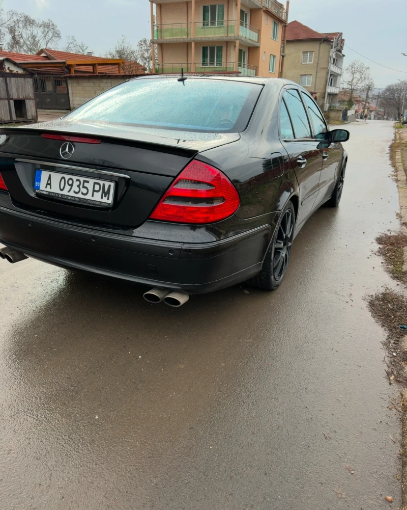 Mercedes-Benz E 500 5.0 V8 306 коня ГАЗ !!!, снимка 4 - Автомобили и джипове - 48438169