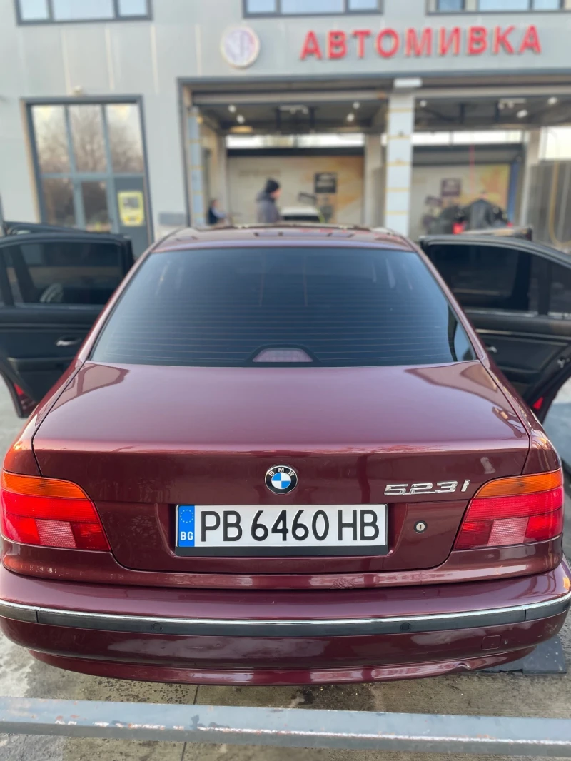 BMW 523, снимка 3 - Автомобили и джипове - 49321796