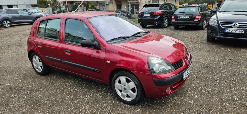 Renault Clio, снимка 1 - Автомобили и джипове - 49528939