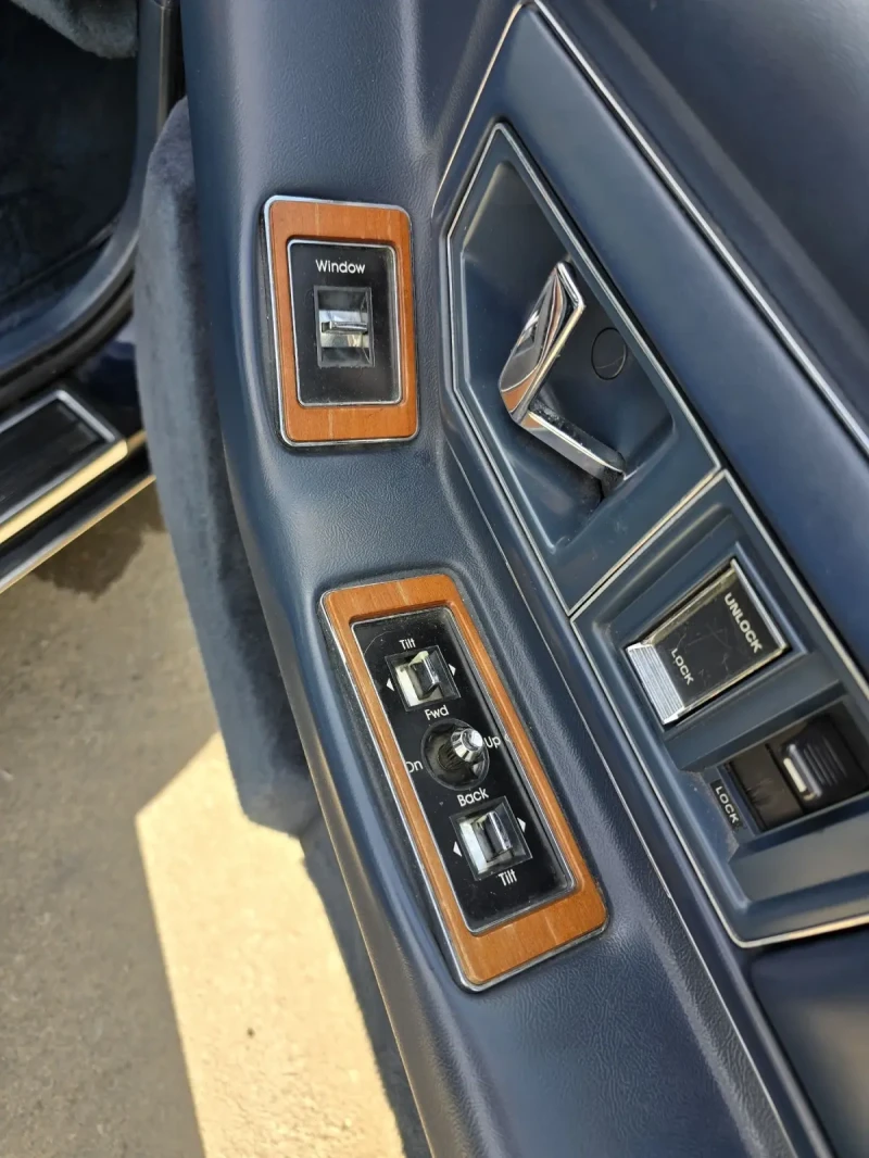 Cadillac Eldorado Biarritz 4.5 V8, снимка 11 - Автомобили и джипове - 49858033