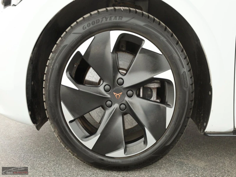 Cupra Born E-BOOST/231HP/CAM/NAVI/LED/AMBI/CARPLAY/KLESS/614v, снимка 7 - Автомобили и джипове - 50685335