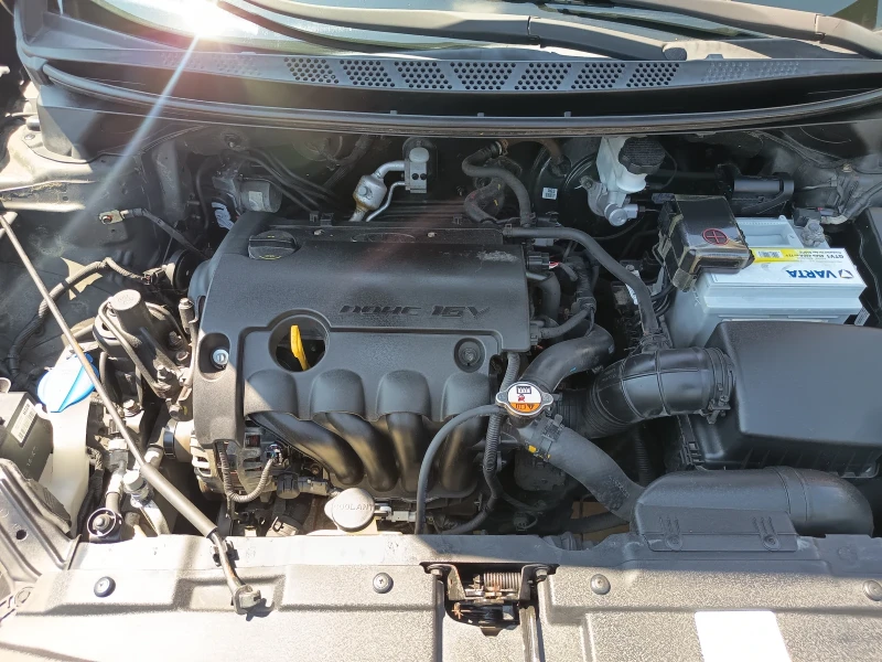 Kia Ceed 1.4i 16v, снимка 13 - Автомобили и джипове - 51310767