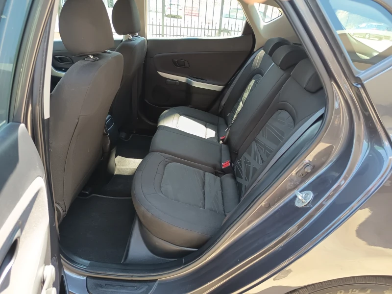 Kia Ceed 1.4i 16v, снимка 10 - Автомобили и джипове - 51310767