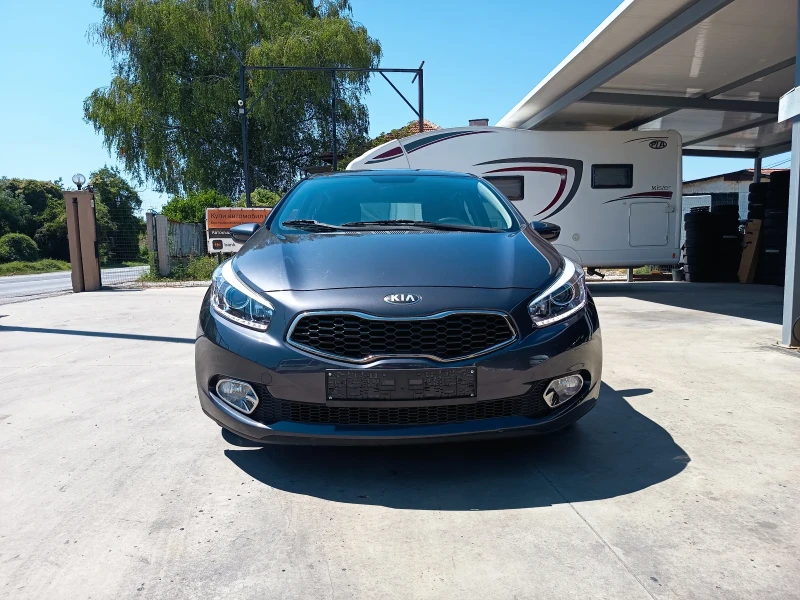 Kia Ceed 1.4i 16v, снимка 14 - Автомобили и джипове - 51310767