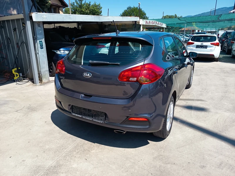 Kia Ceed 1.4i 16v, снимка 4 - Автомобили и джипове - 51310767