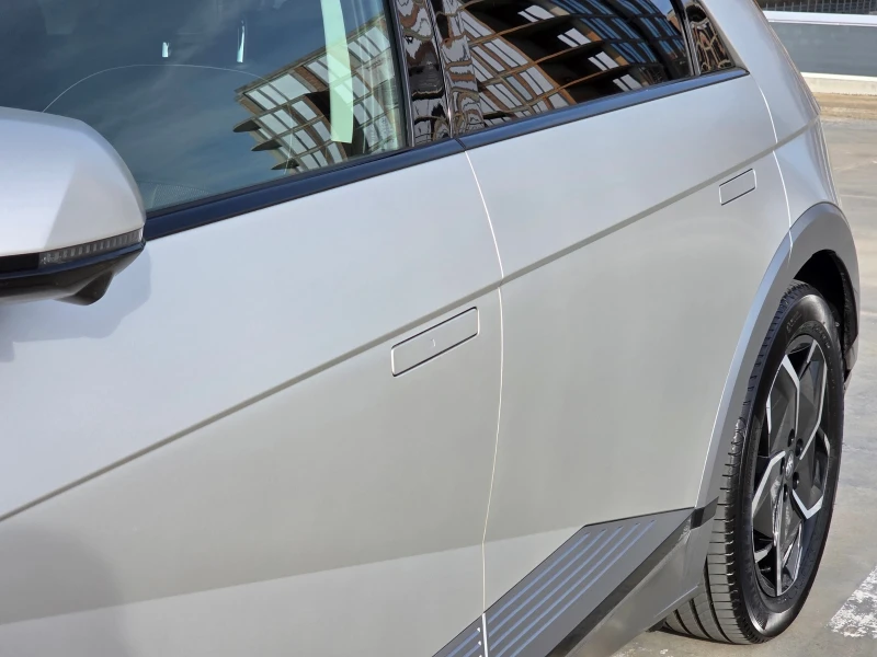 Hyundai Ioniq 5 ГАРАНЦИЯ, Long Range UNIQ, BOSE, обдухване, Теглич, снимка 3 - Автомобили и джипове - 52525541