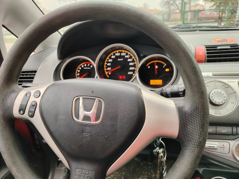 Honda Jazz, снимка 6 - Автомобили и джипове - 52591177