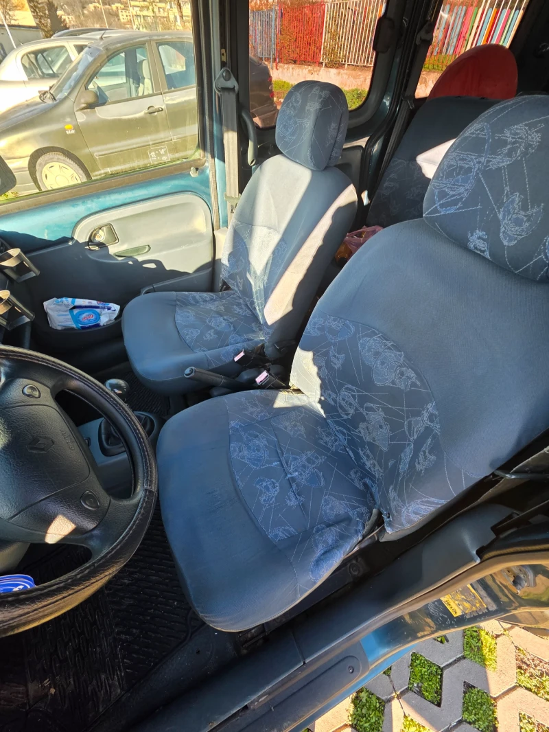 Renault Kangoo, снимка 11 - Автомобили и джипове - 52811901