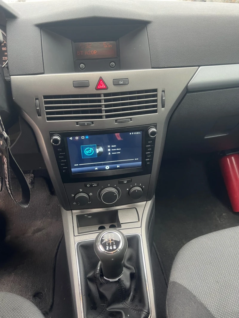 Opel Astra 1.7 CDTI, снимка 11 - Автомобили и джипове - 53487581