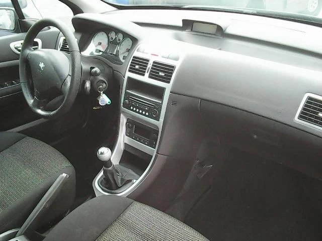 Peugeot 307 1.6 HDI/1.4i16V/2.0 16V HDI, снимка 3 - Автомобили и джипове - 11009504