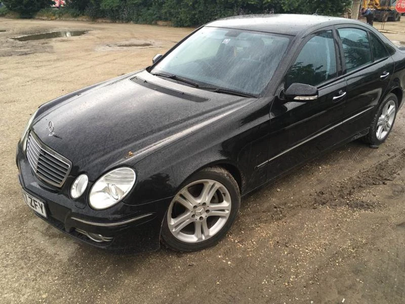 Mercedes-Benz E 320 V6, Avantgarde, снимка 5 - Автомобили и джипове - 21560060