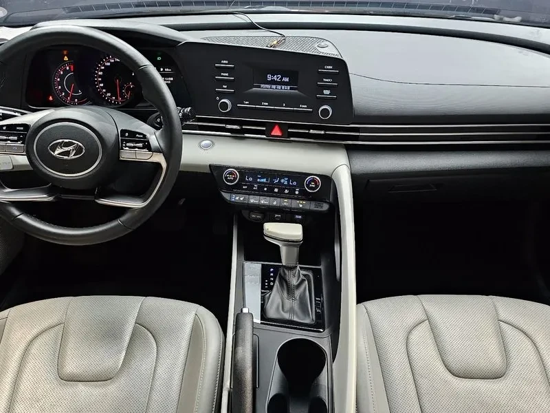 Hyundai Elantra 1.6 MODERN, снимка 7 - Автомобили и джипове - 55217285