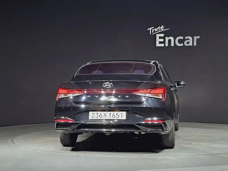 Hyundai Elantra 1.6 MODERN, снимка 4 - Автомобили и джипове - 55217285