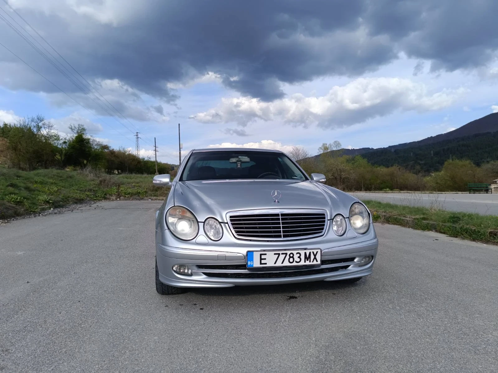 Mercedes-Benz E 320  - изображение 3