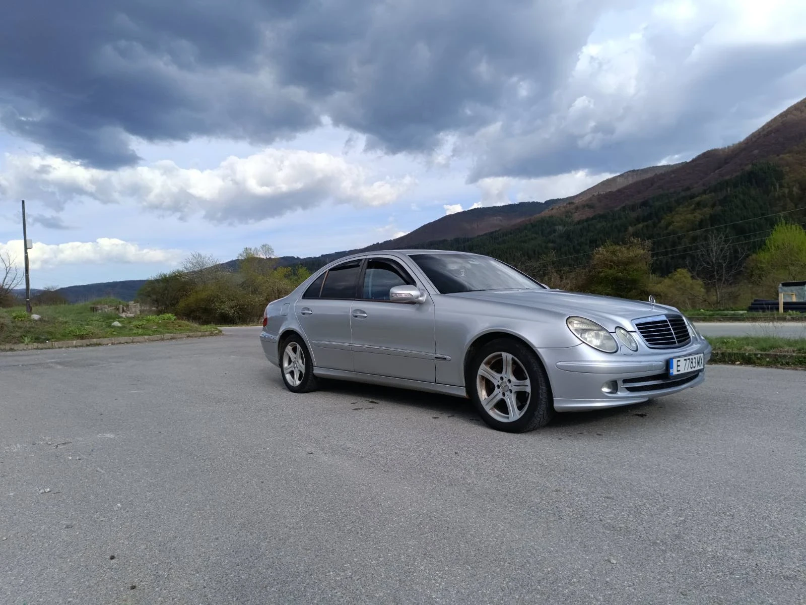 Mercedes-Benz E 320  - изображение 2