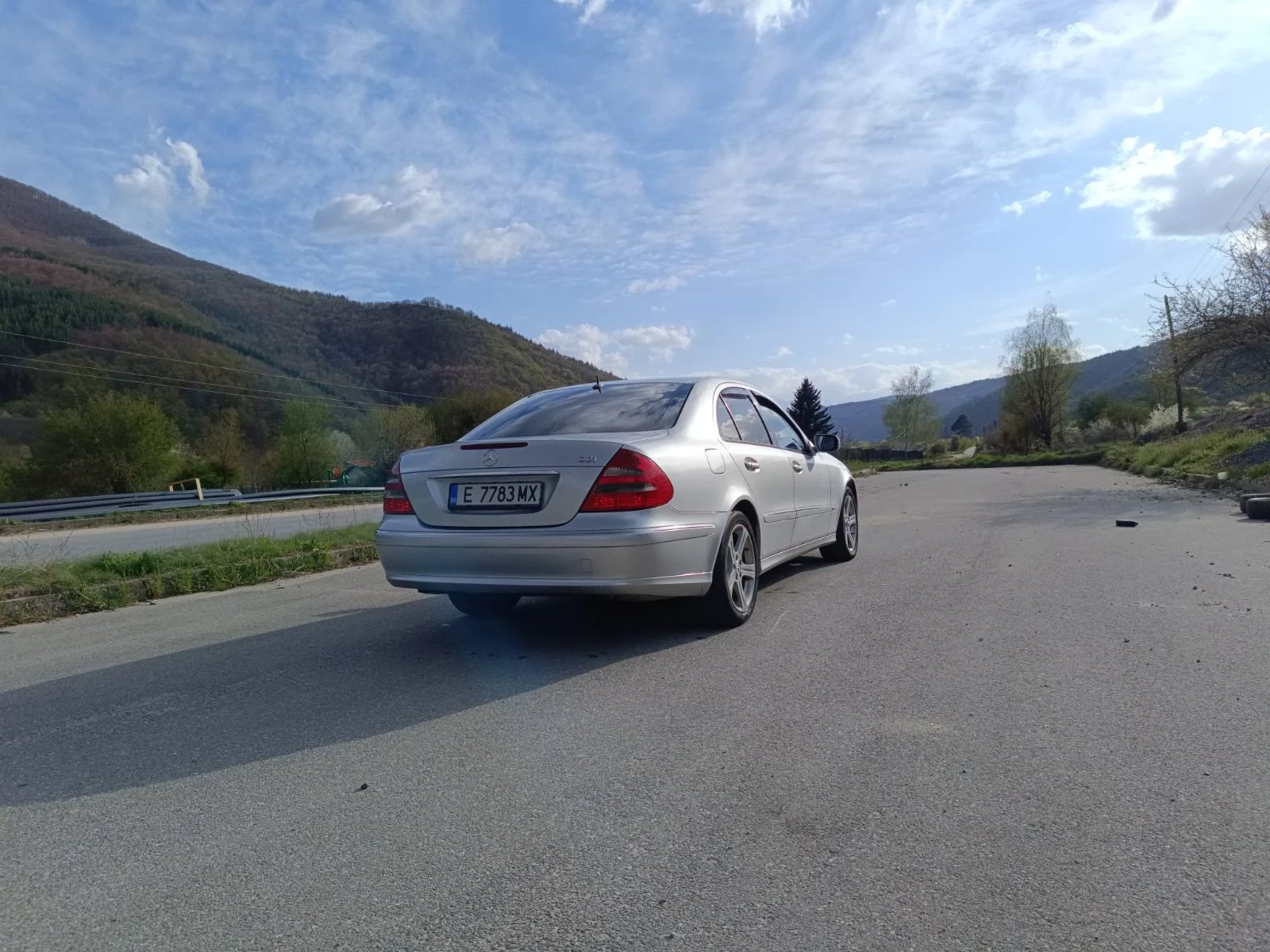 Mercedes-Benz E 320  - изображение 6