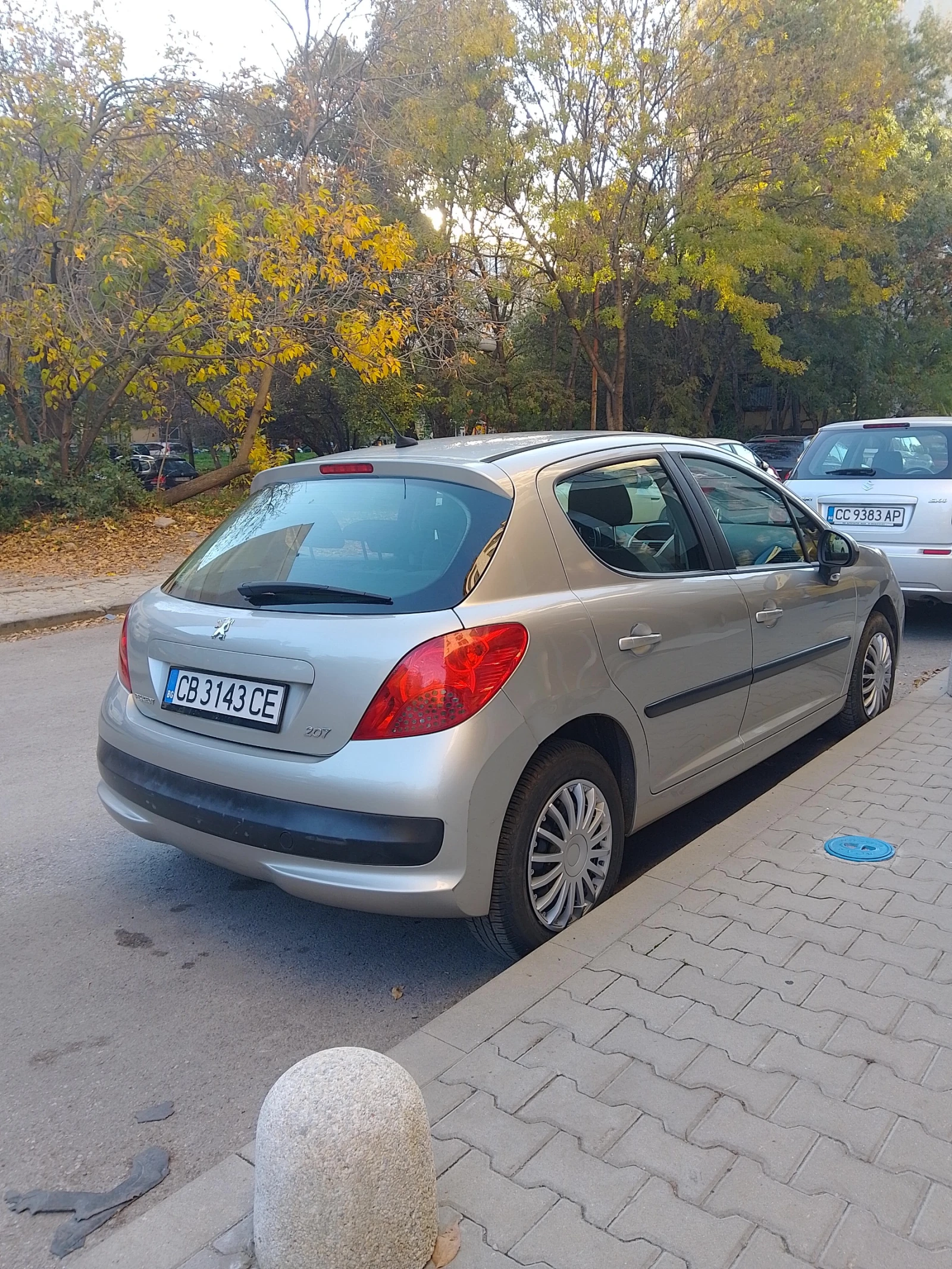 Peugeot 207 1.4 бензин/газ - изображение 3