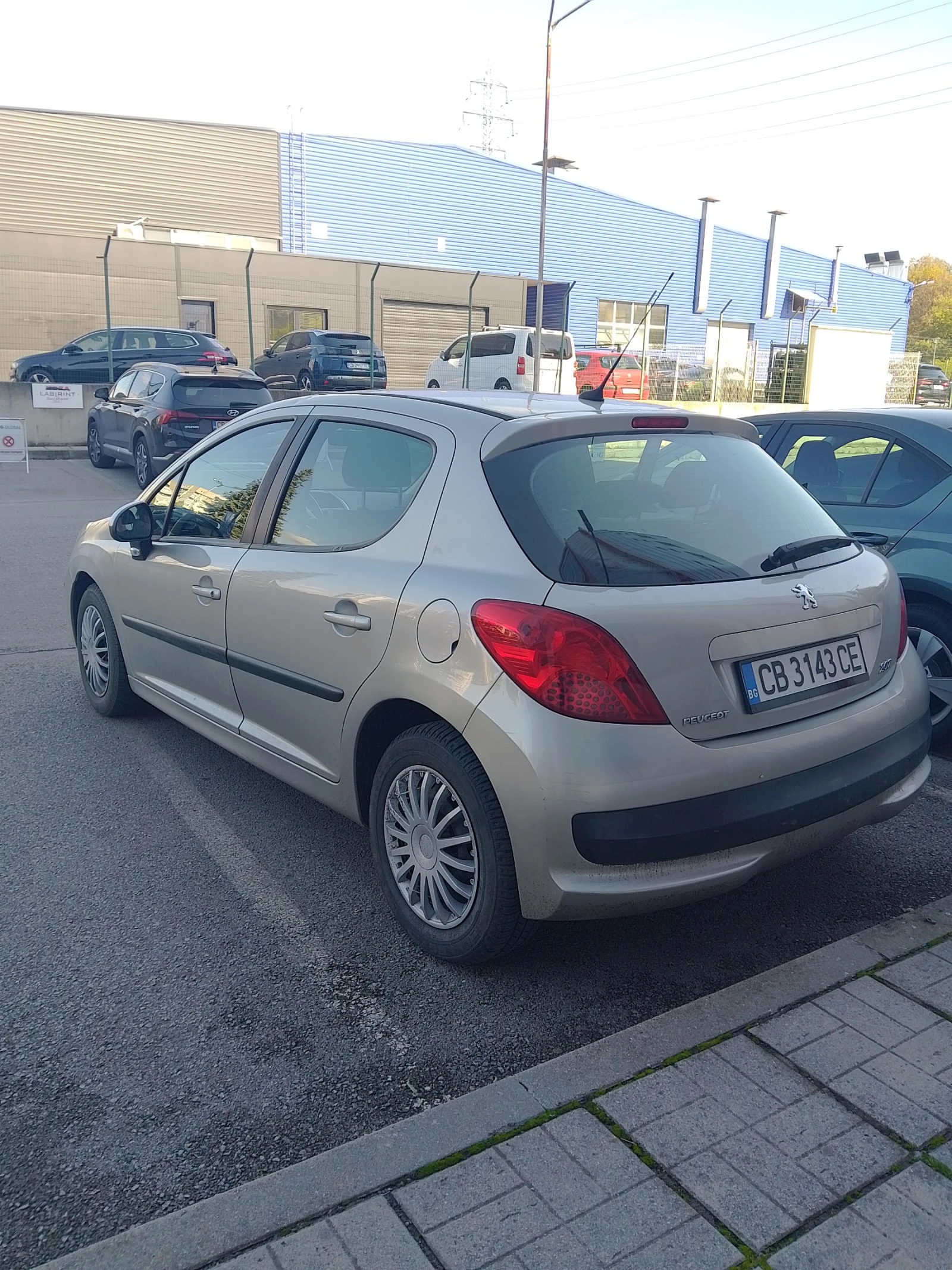 Peugeot 207 1.4 бензин/газ - изображение 7