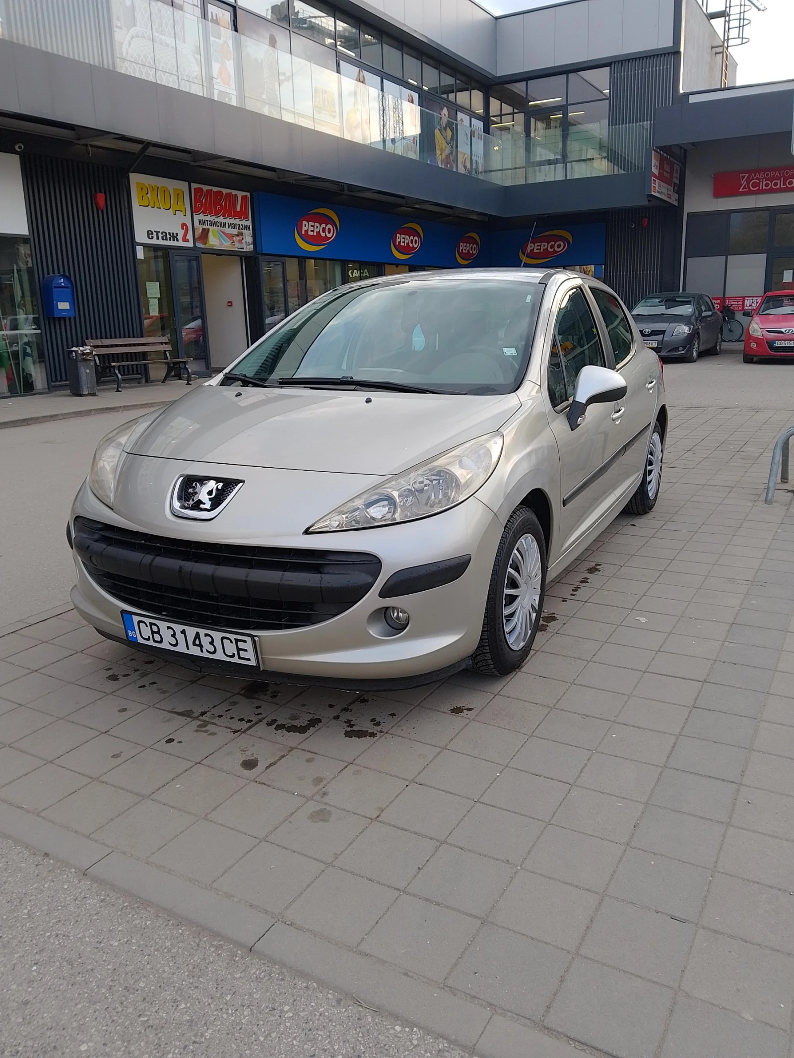 Peugeot 207 1.4 бензин/газ - изображение 2