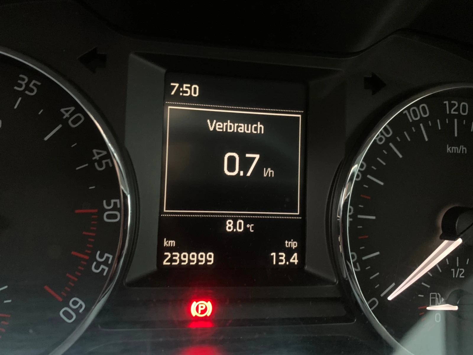 Skoda Octavia 1.6TDI     4x4 - изображение 9