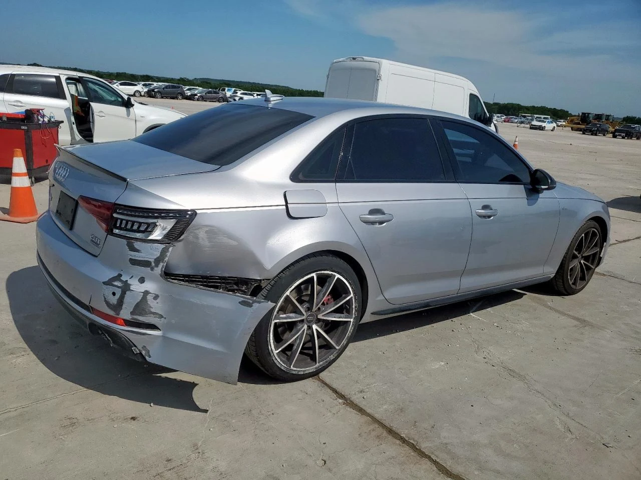 Audi A4 PREMIUM PLUS QUATTRO* VIRTUAL* BOSE* ПАНО* КЛИП - изображение 6