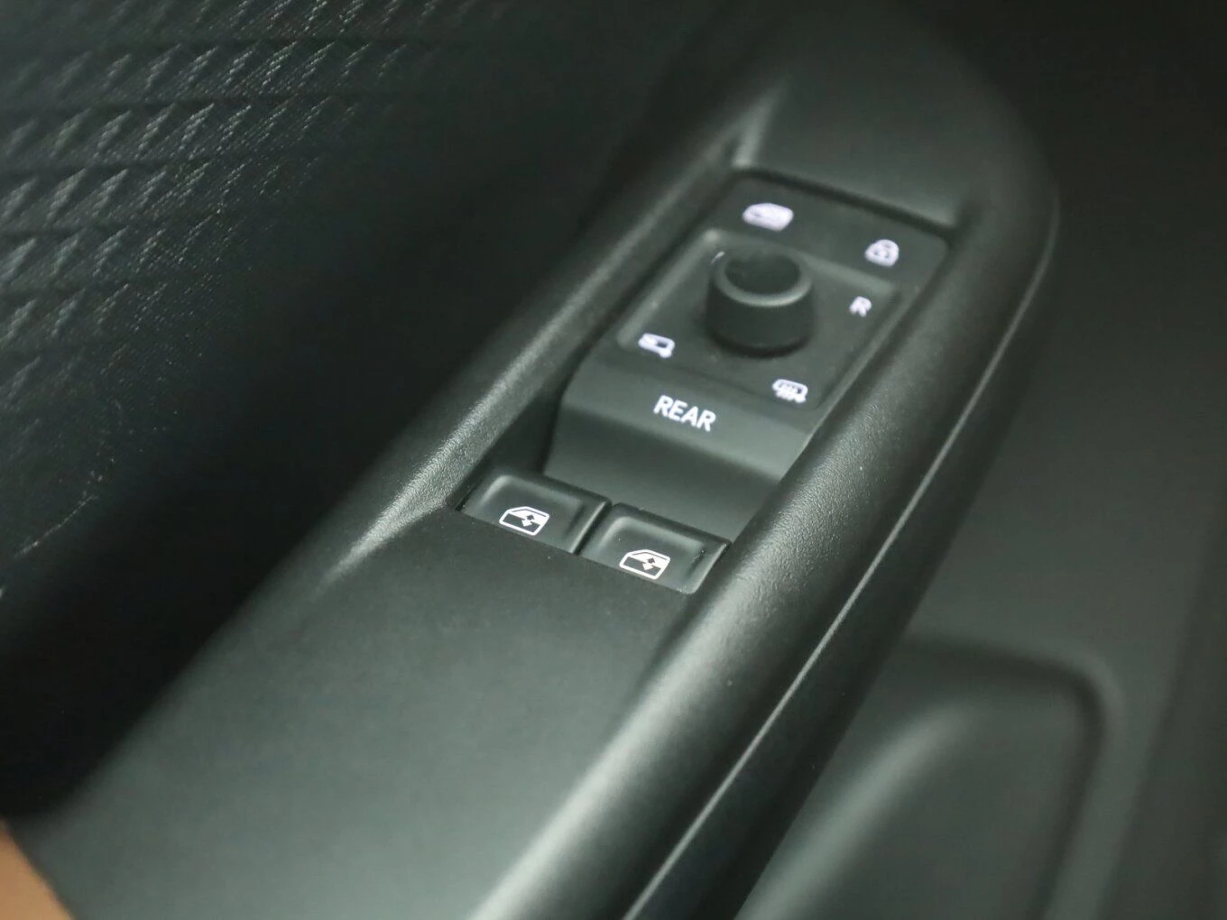 Cupra Born E-BOOST/231HP/CAM/NAVI/LED/AMBI/CARPLAY/KLESS/614v | Mobile.bg   13