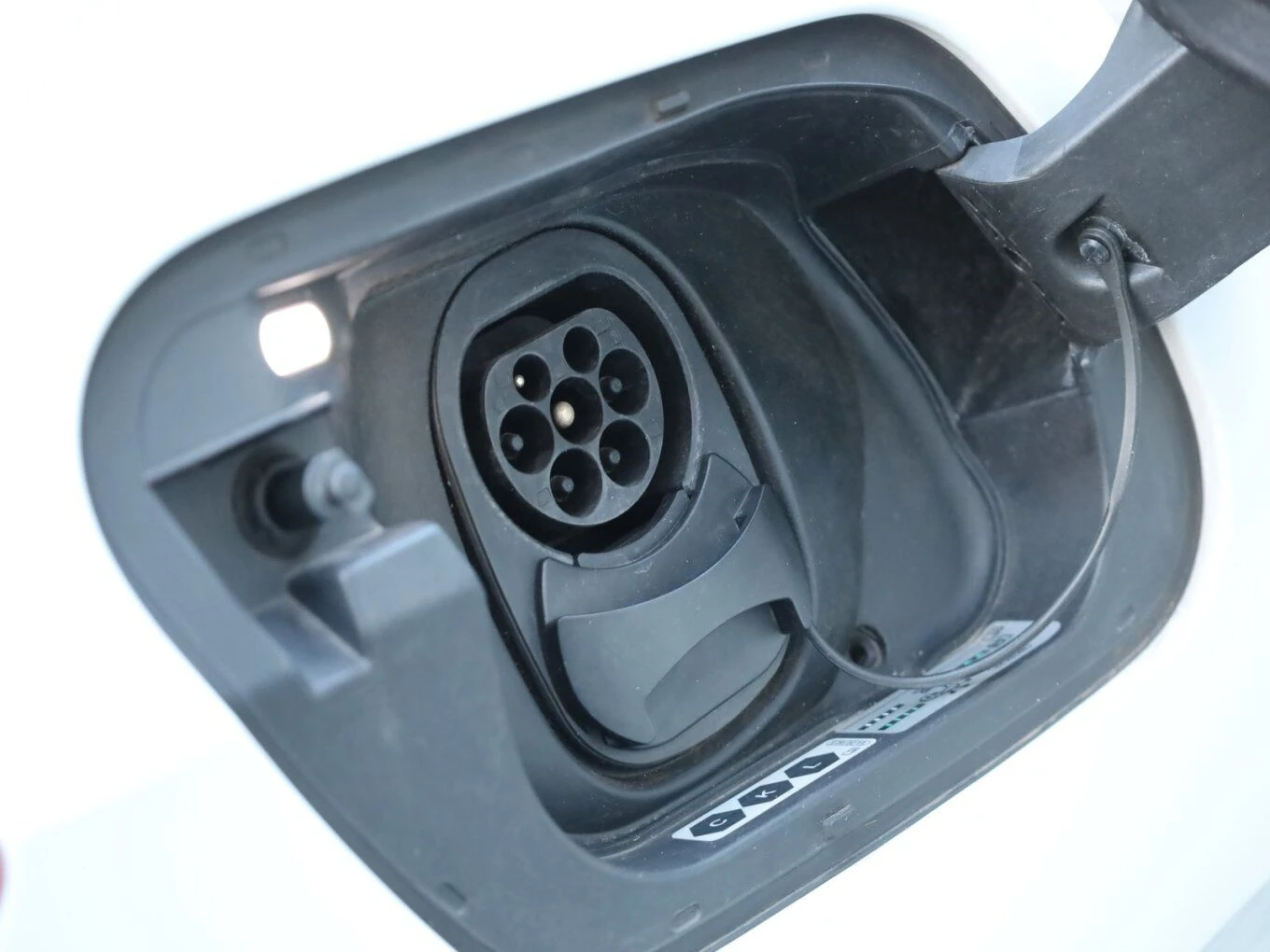 Cupra Born E-BOOST/231HP/CAM/NAVI/LED/AMBI/CARPLAY/KLESS/614v | Mobile.bg   14