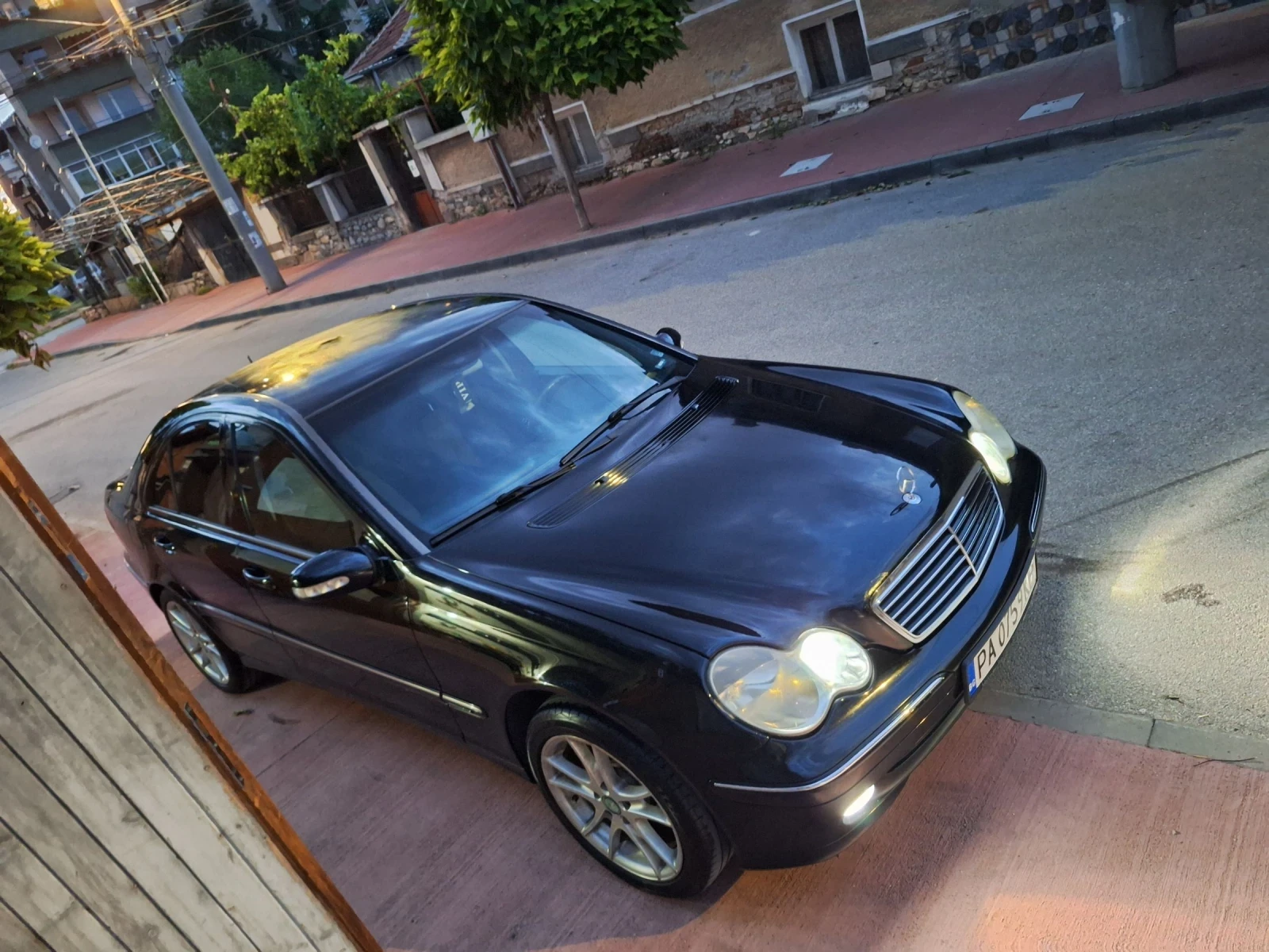 Mercedes-Benz C 200  - изображение 6